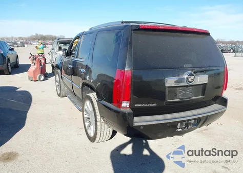2007 Cadillac Escalade Standard z USA, uszkodzony, nr VIN 1GYEC63827R307879